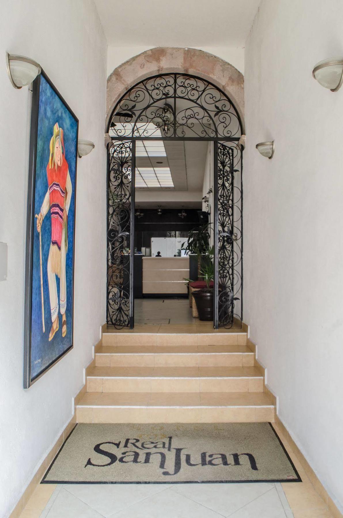 Hotel Real San Juan モレリア エクステリア 写真